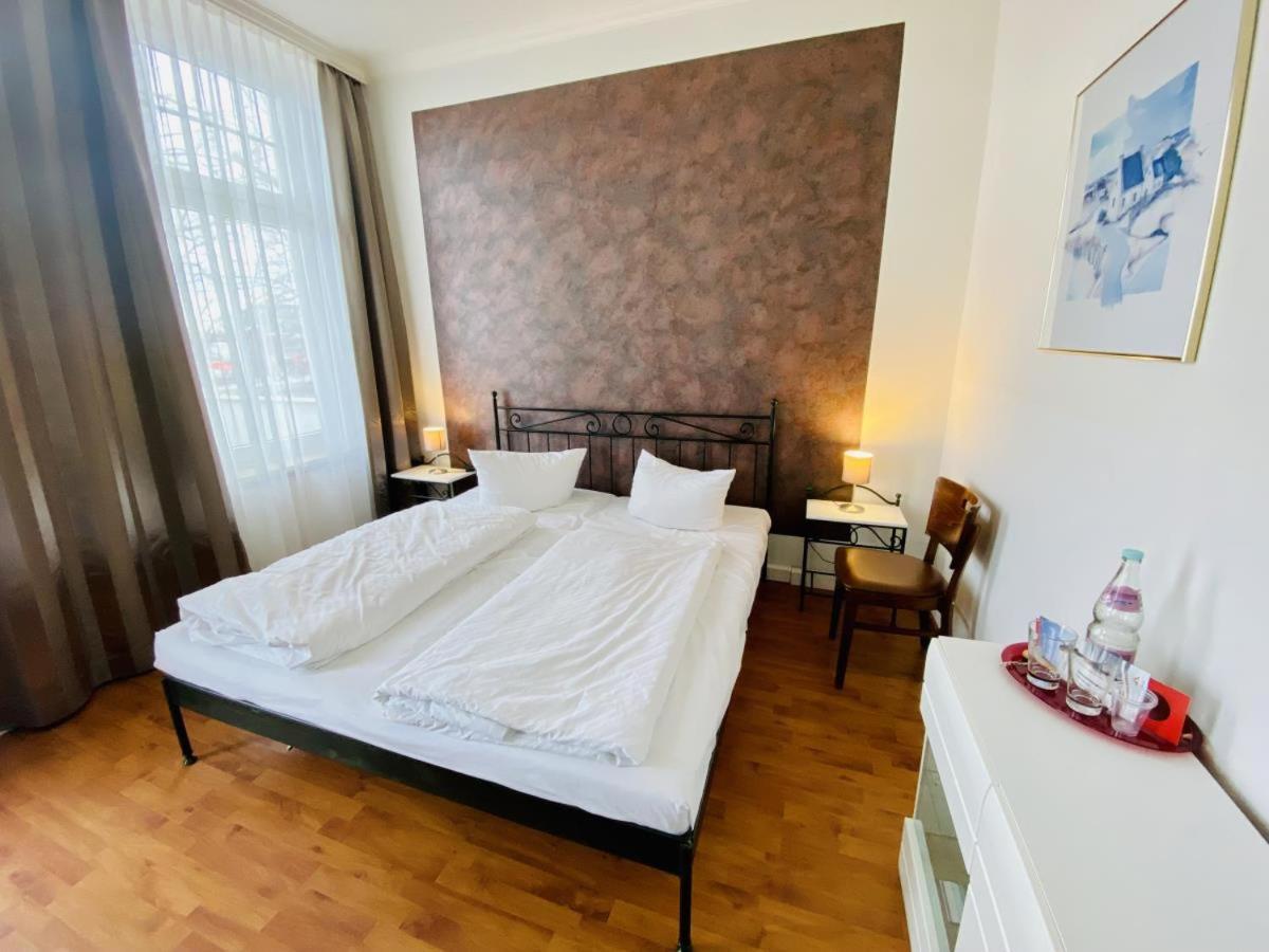 Doppelzimmer Humidor, Direkt Am Alten Strom Rostock Exterior photo